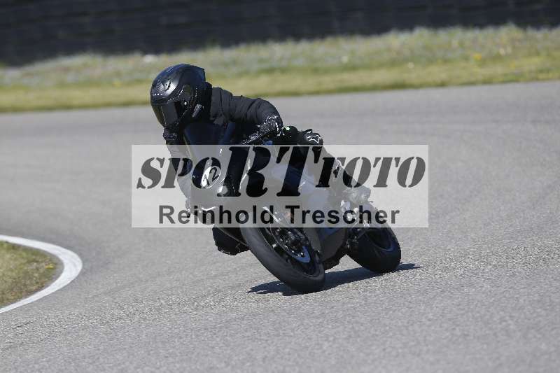 /01 02.04.2026 MAZ ADR/Gruppe gelb Gruppe gruen/12